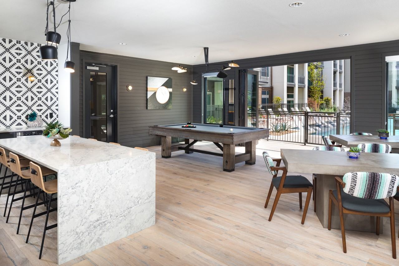 Crestview Commons Apartments - Photo 5 of 31