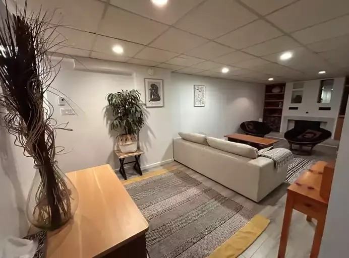 886 Rue Prévost - Photo 2 of 12