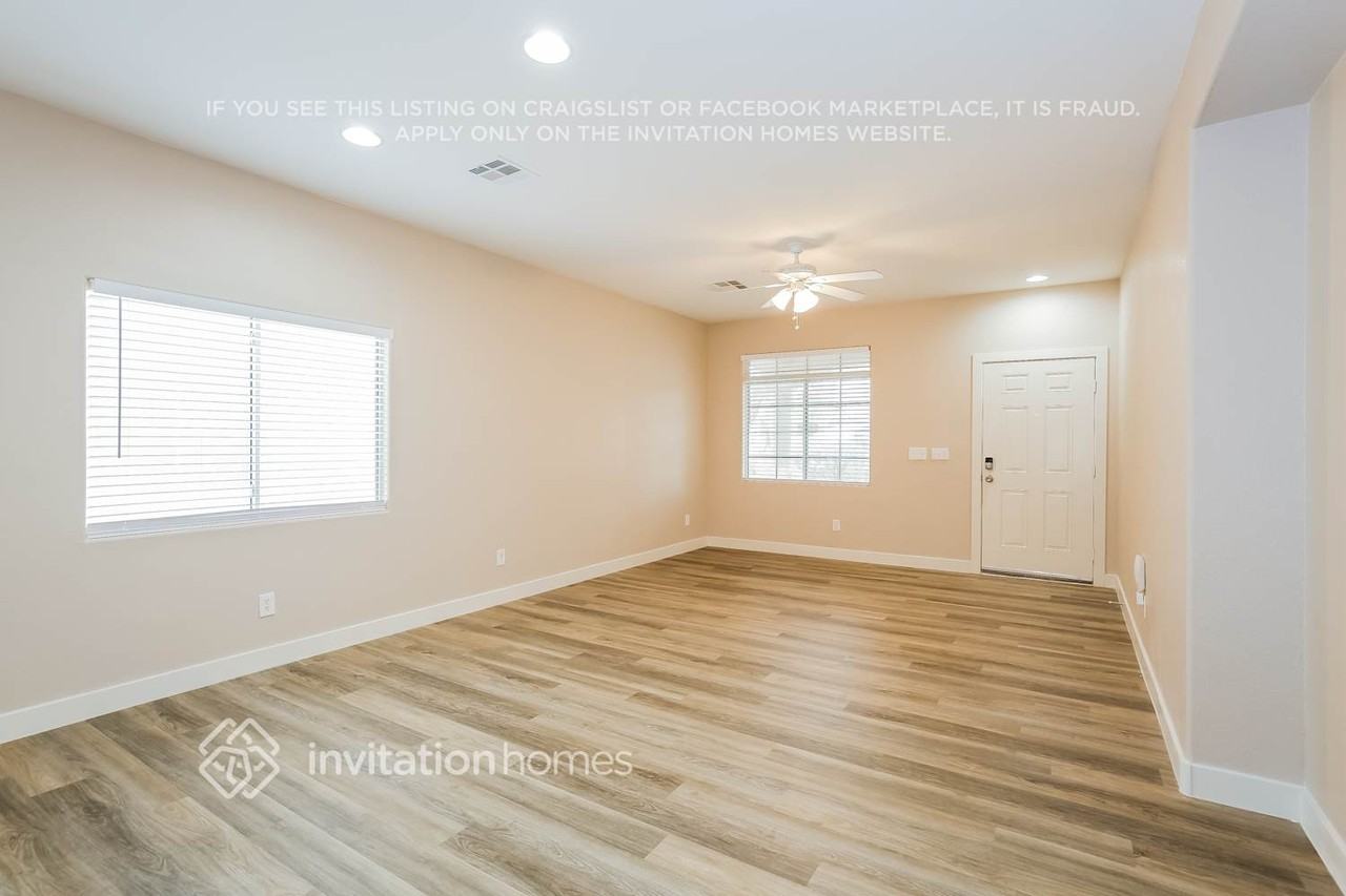 2924 Moretta Ct - Photo 4 of 15