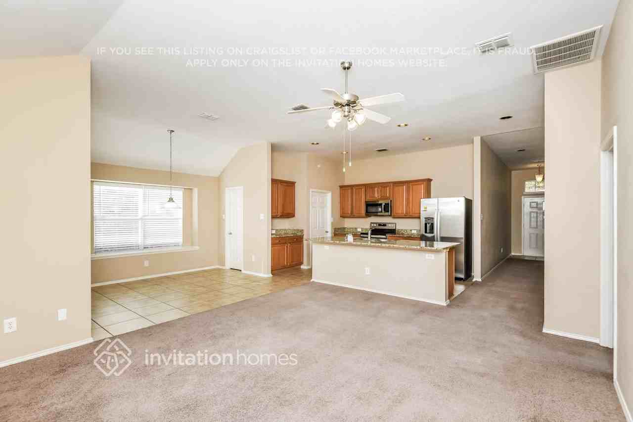 405 Mystic River Trl - Photo 3 of 17