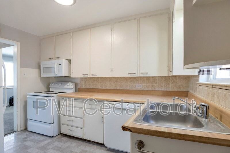 7801 E 14th Ave - Photo 2 of 15