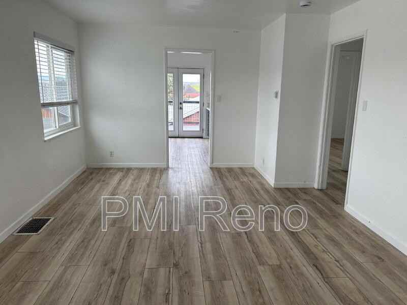 251 E Arroyo St #B - Photo 4 of 13
