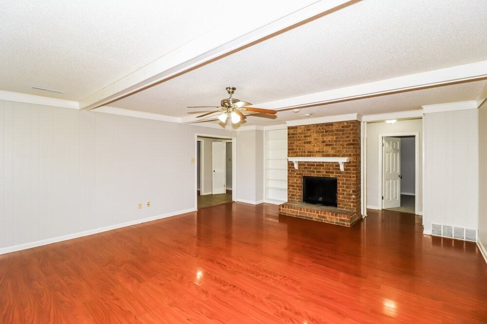 8481 Kettering Dr - Photo 4 of 16