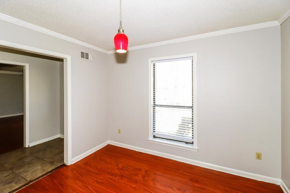 8481 Kettering Dr - Photo 6 of 16