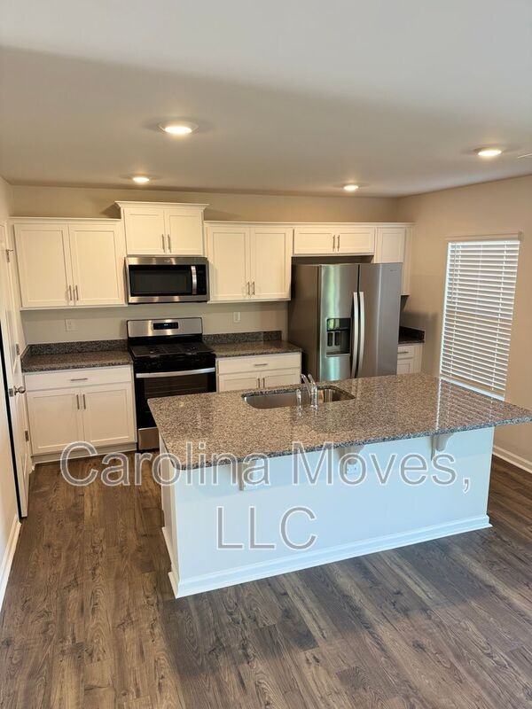 3125 Hickory Ridge Trl - Photo 4 of 18