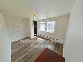 706 1/2 8th St - Photo 1 of 1