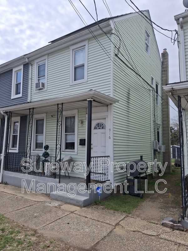 916 High St - Photo 2 of 26