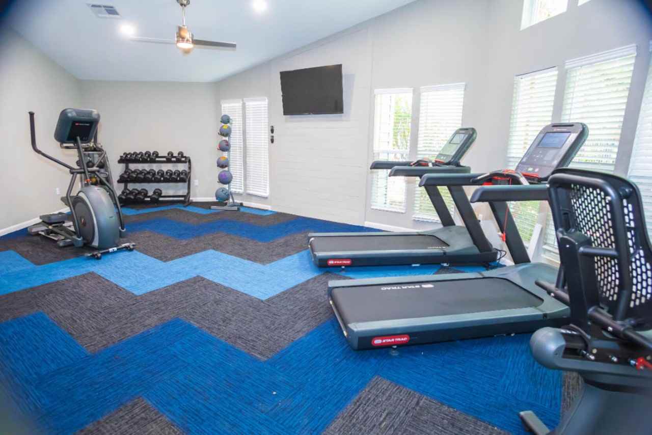 The Hollows - Photo 6 of 73