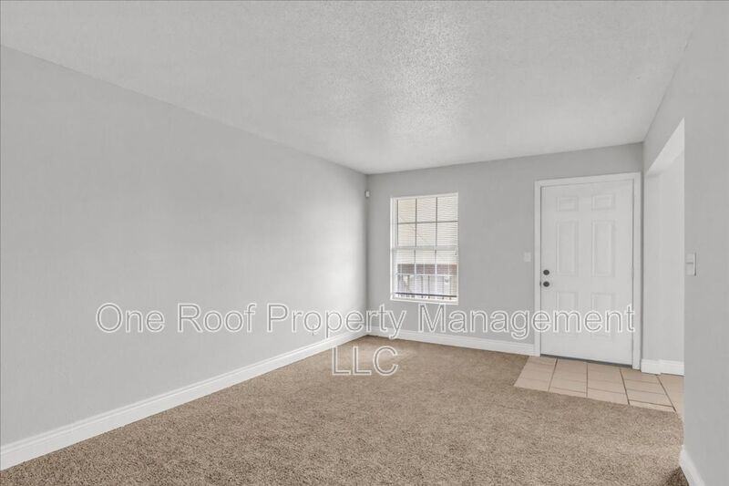 2000 Chateau Dr #2000F - Photo 2 of 21
