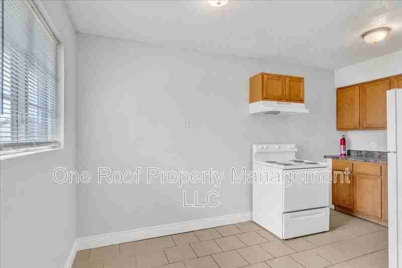 2000 Chateau Dr #2000F - Photo 4 of 21