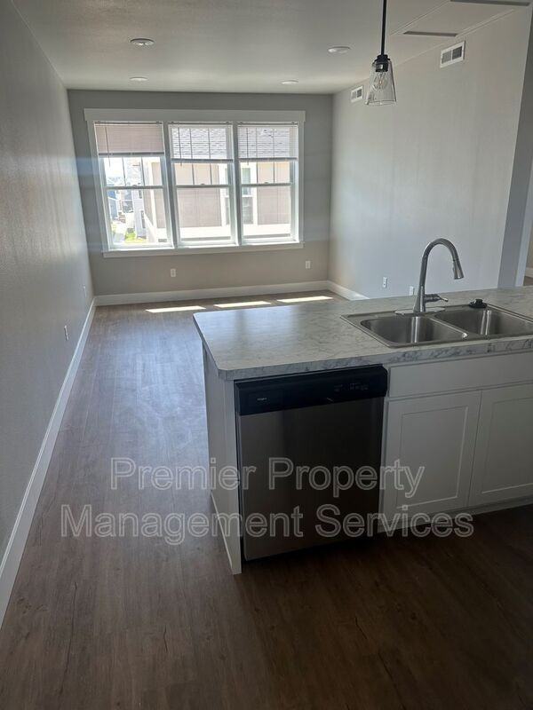 6041 Elysian Rd #201 - Photo 4 of 14