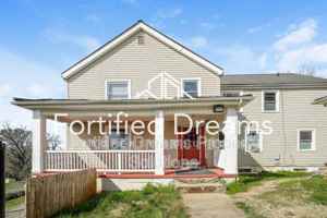 featured image of 201 Church St #6