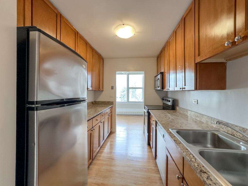 5650 N Sheridan Rd #2A - Photo 4 of 21