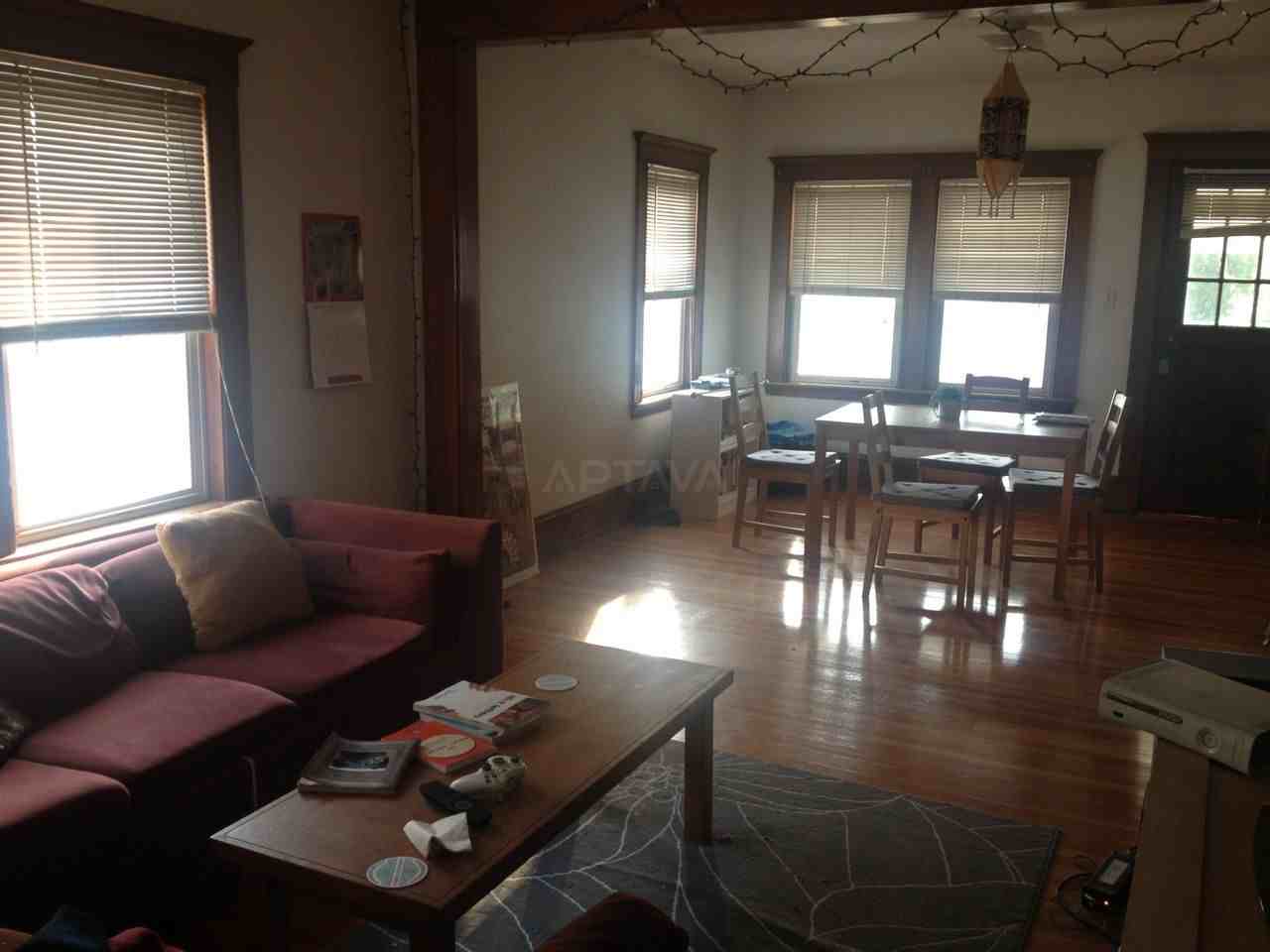 11 Dickson St - Photo 3 of 9