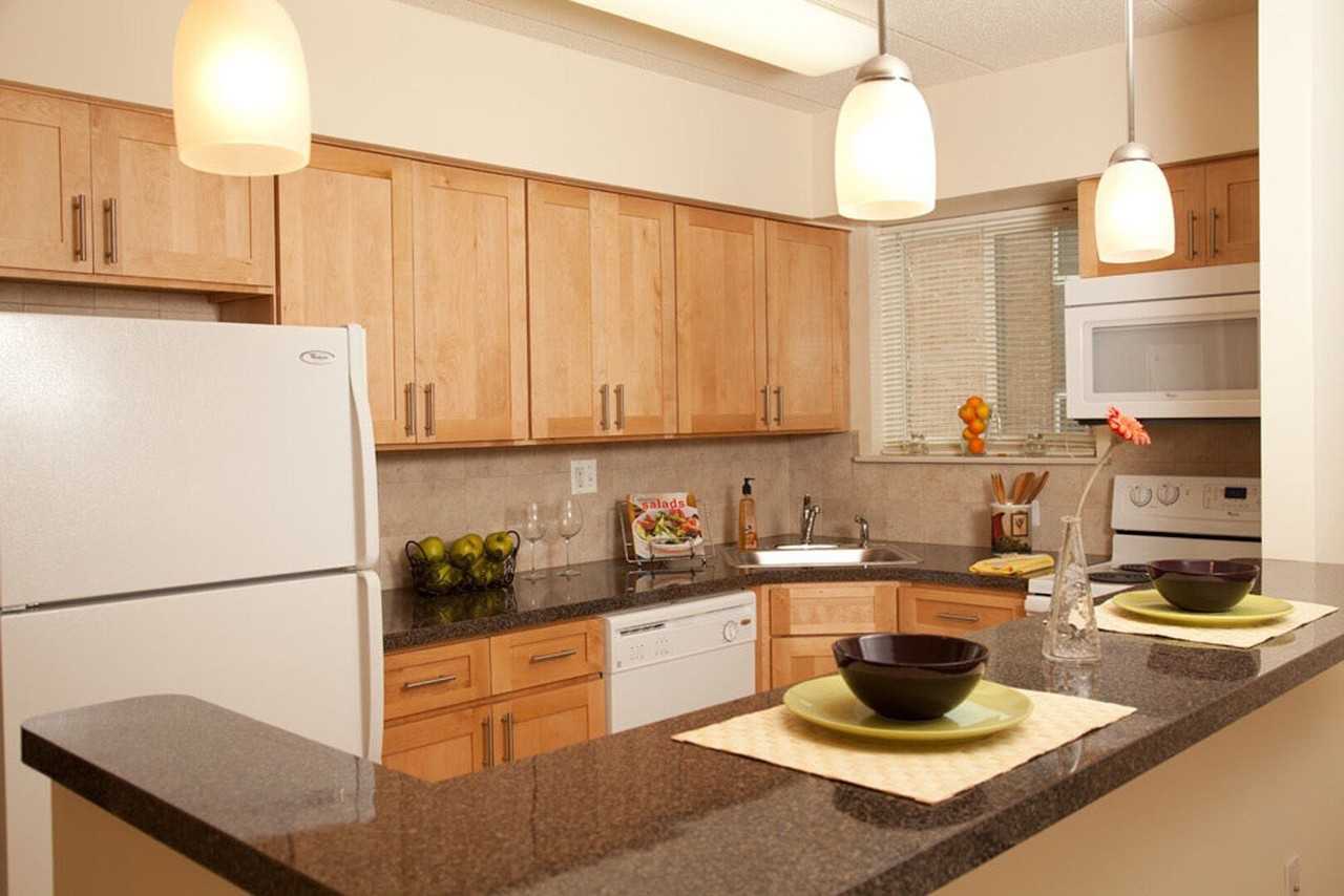 Lansdowne Station Apartments - Photo 2 of 17