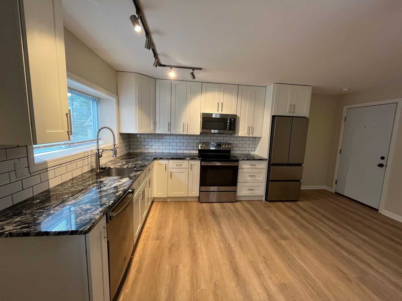 625 North Negley Avenue - Photo 3 of 19