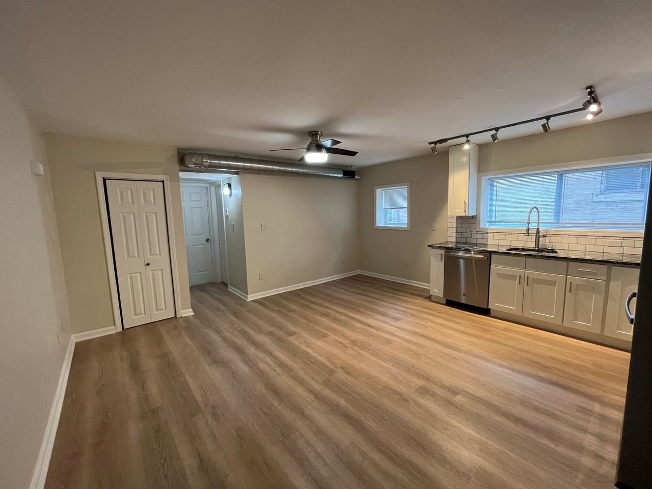625 North Negley Avenue - Photo 6 of 19