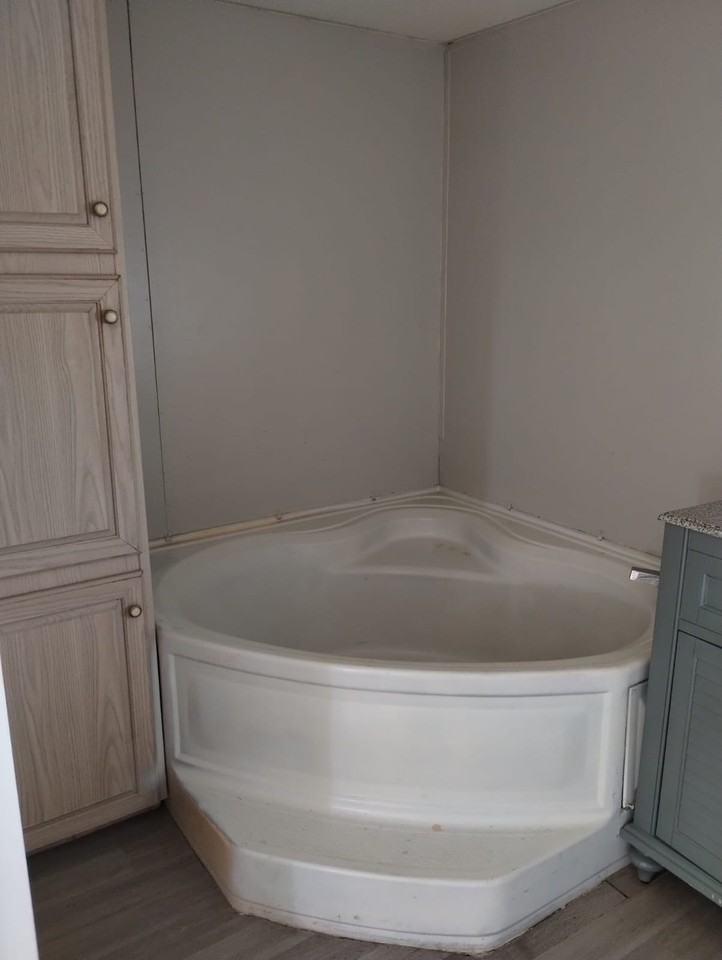 Legends Mobile Home Park - Photo 7 of 11