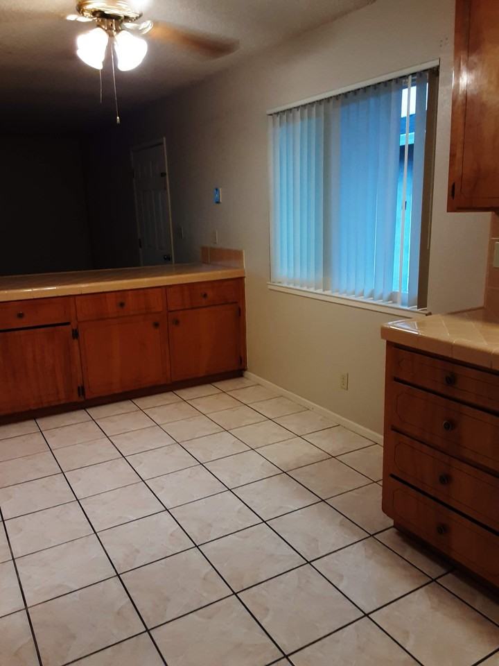 S. Jackson D, 1261 - Photo 6 of 22