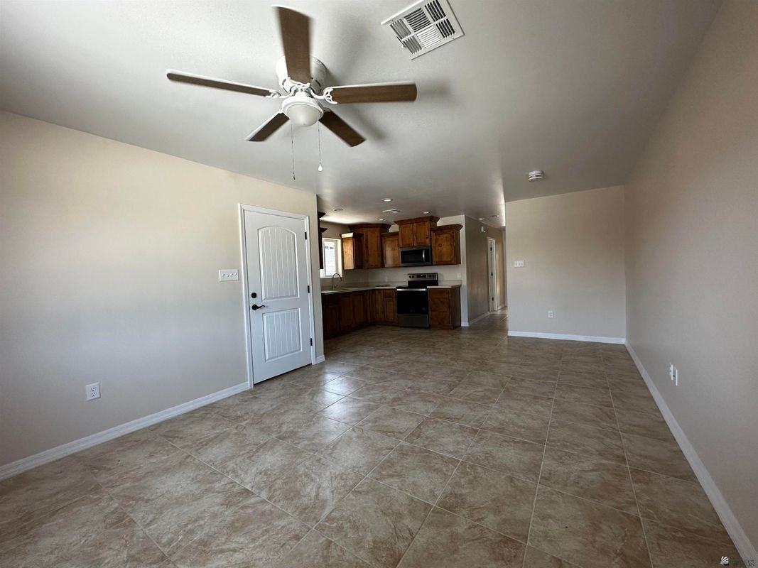 436 S 17th Ave - Photo 6 of 17