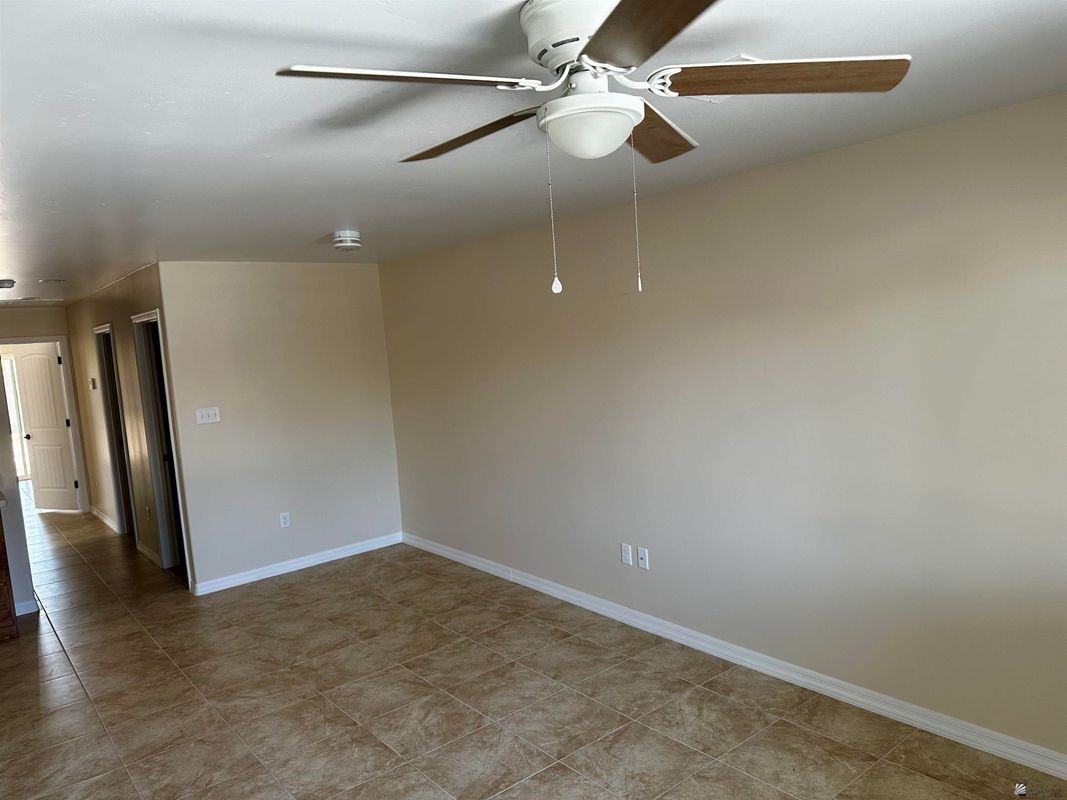 436 S 17th Ave - Photo 7 of 17