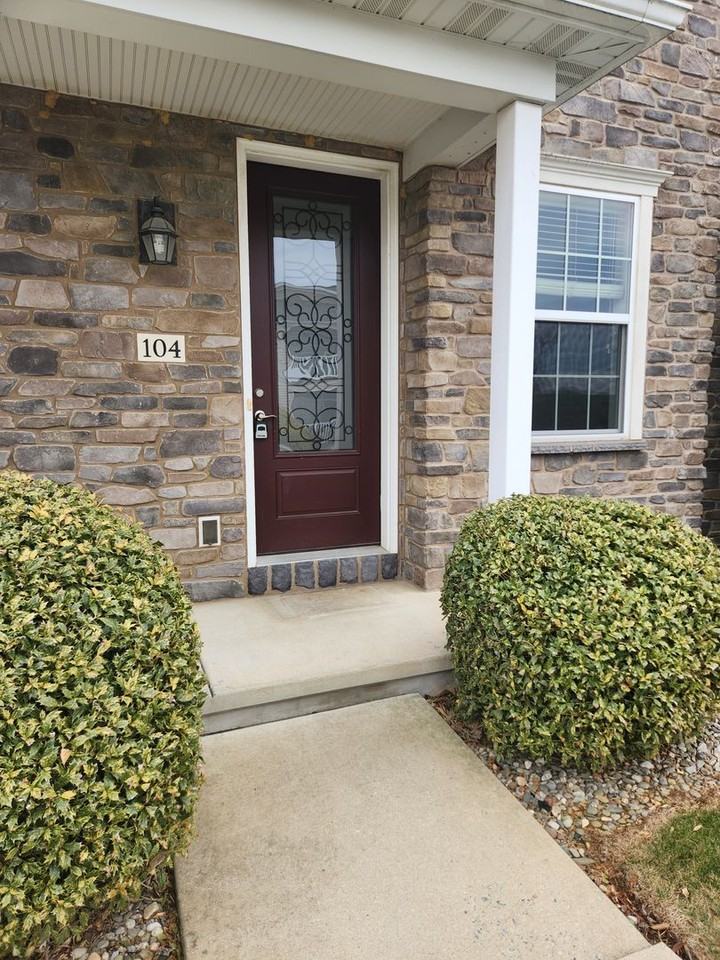 Sutherland Village - Photo 2 of 31