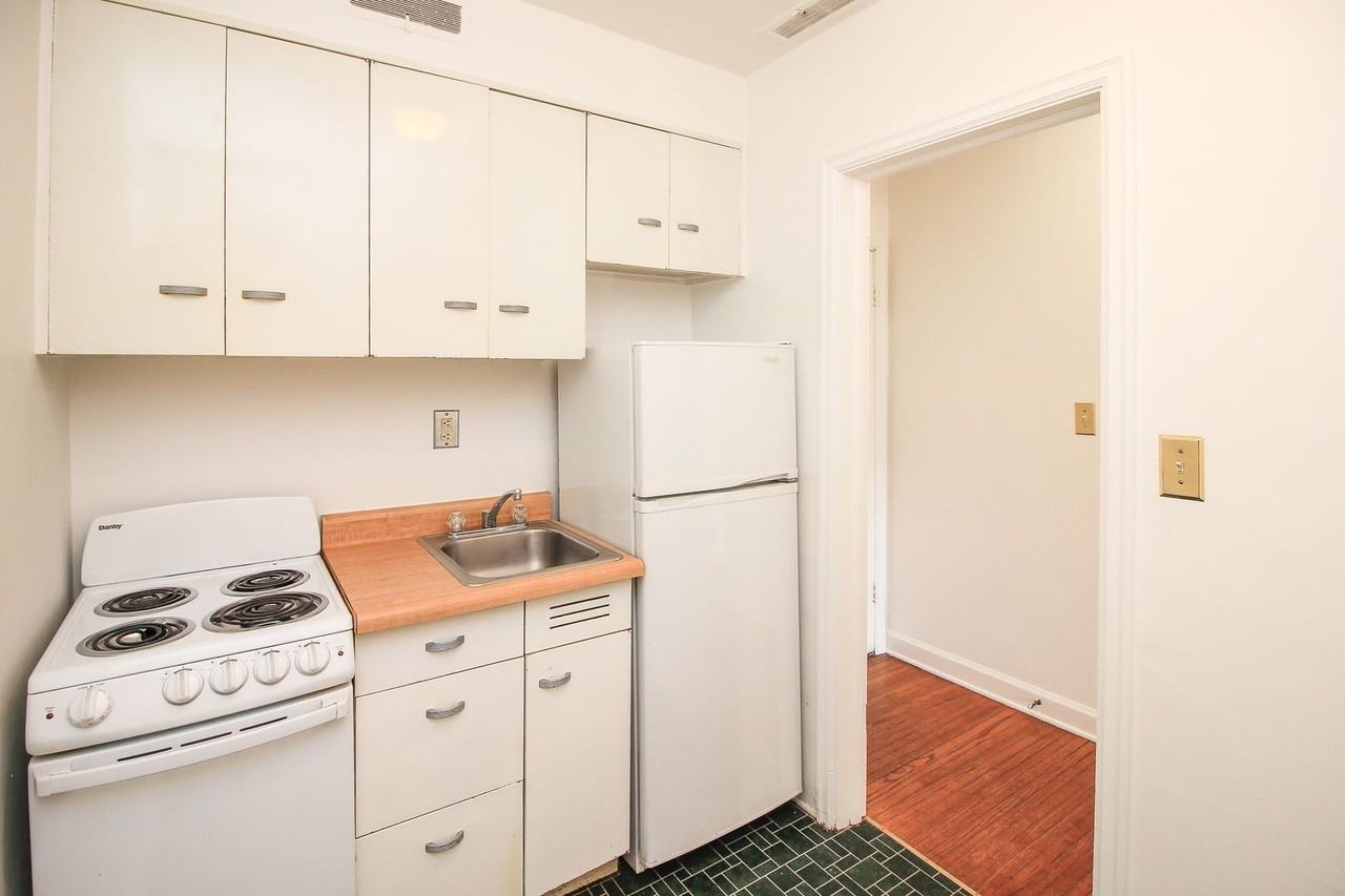 Summit Apartments - Photo 3 of 50