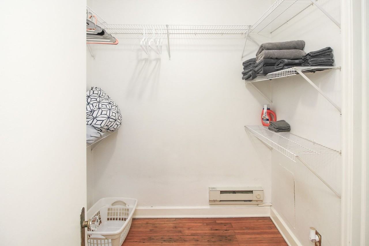 Summit Apartments - Photo 4 of 30