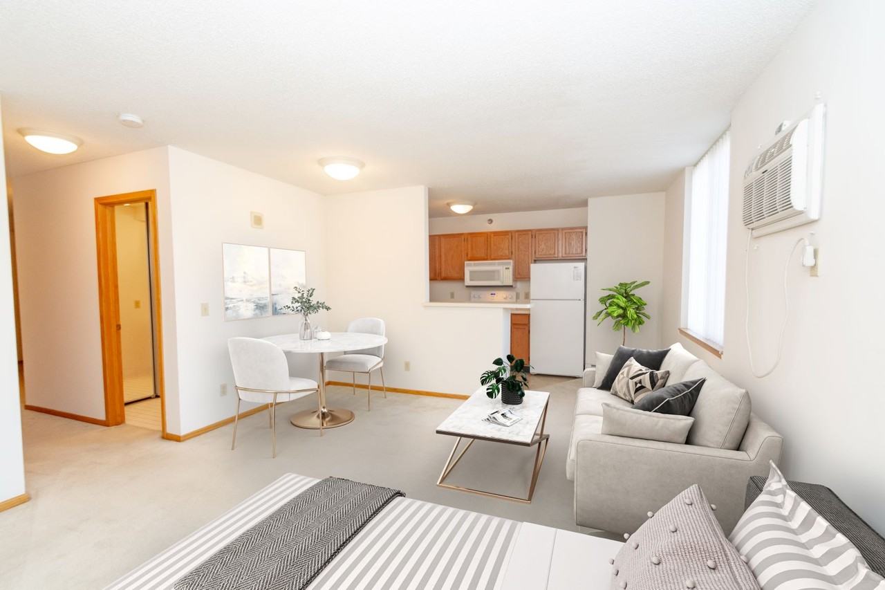 Kenwood Gables - Photo 3 of 21