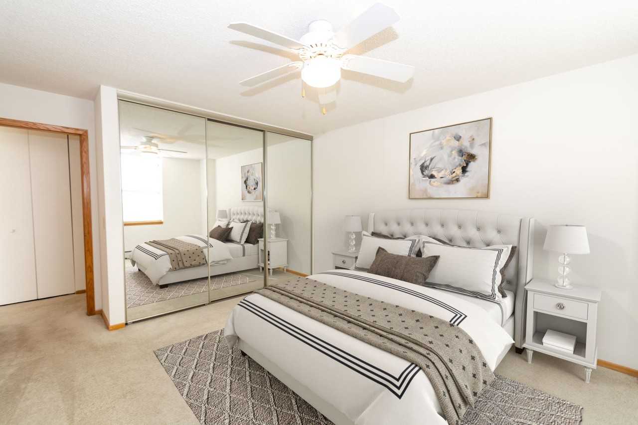 Kenwood Gables - Photo 5 of 21