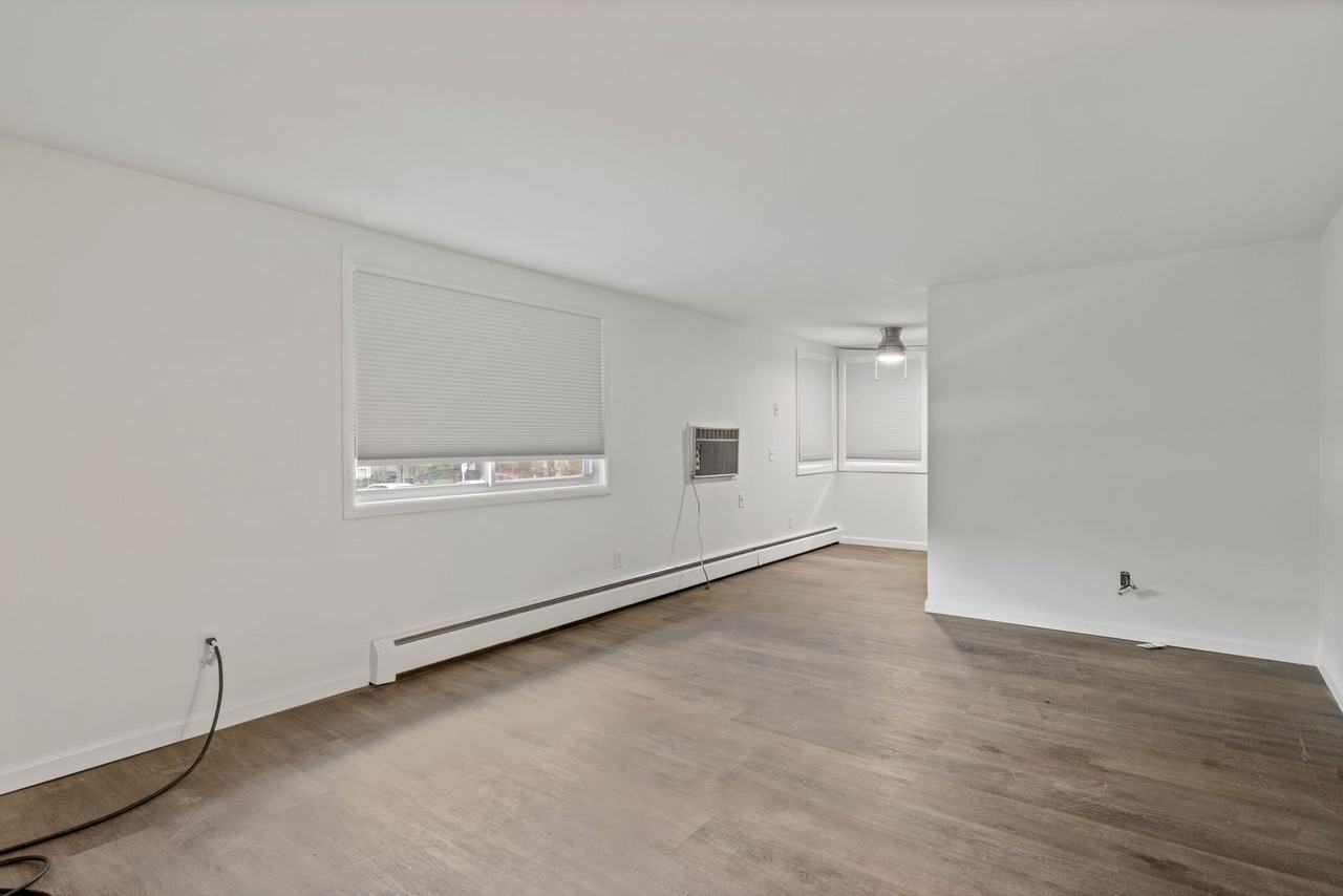 Creekside Apartments - Photo 7 of 22