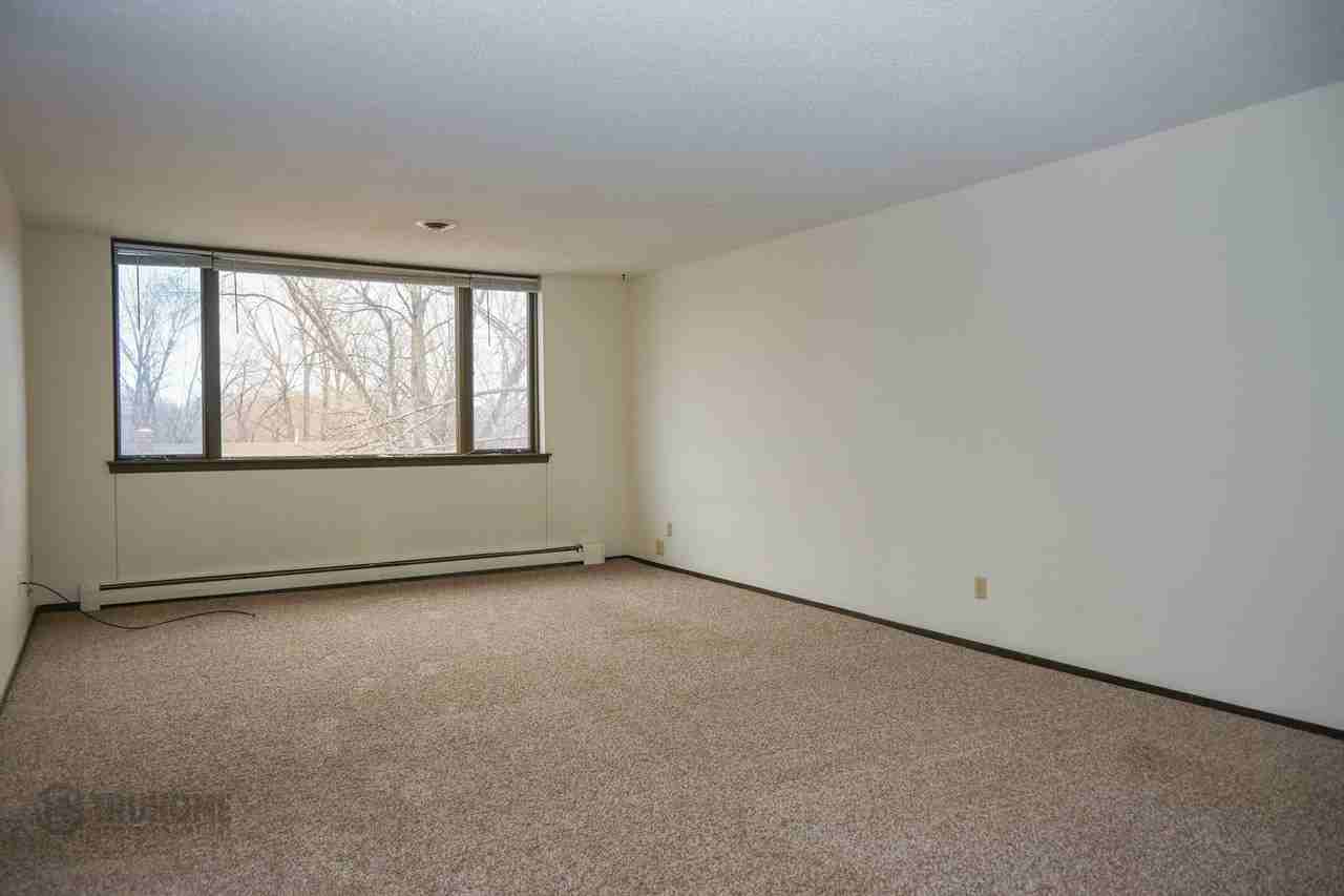 3504 11th Ave N - Photo 6 of 17