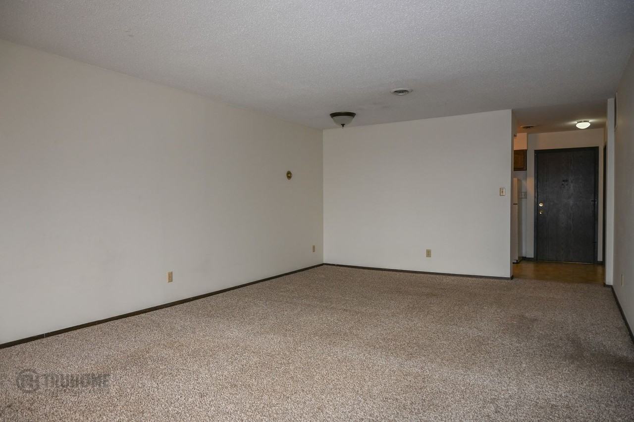 3504 11th Ave N - Photo 7 of 17