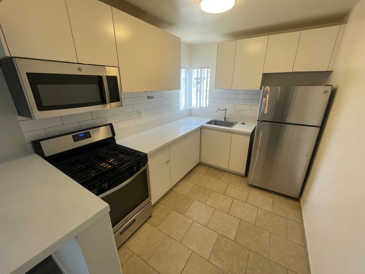 729 Ensenada Ct - Photo 2 of 13