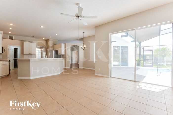 733 Via Bianca Dr - Photo 2 of 15