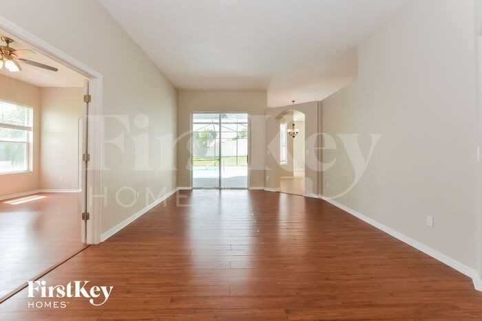 733 Via Bianca Dr - Photo 3 of 15