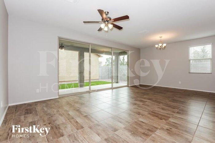 1157 S Amulet - Photo 2 of 15