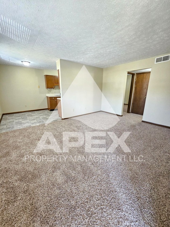 5615 Jacksboro Pike #7 - Photo 5 of 18