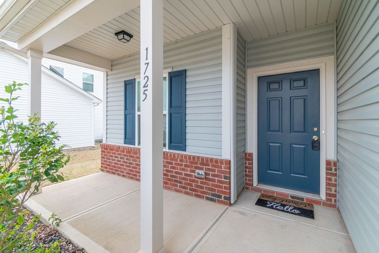 1725 Ashley Lynn Ct - Photo 3 of 36