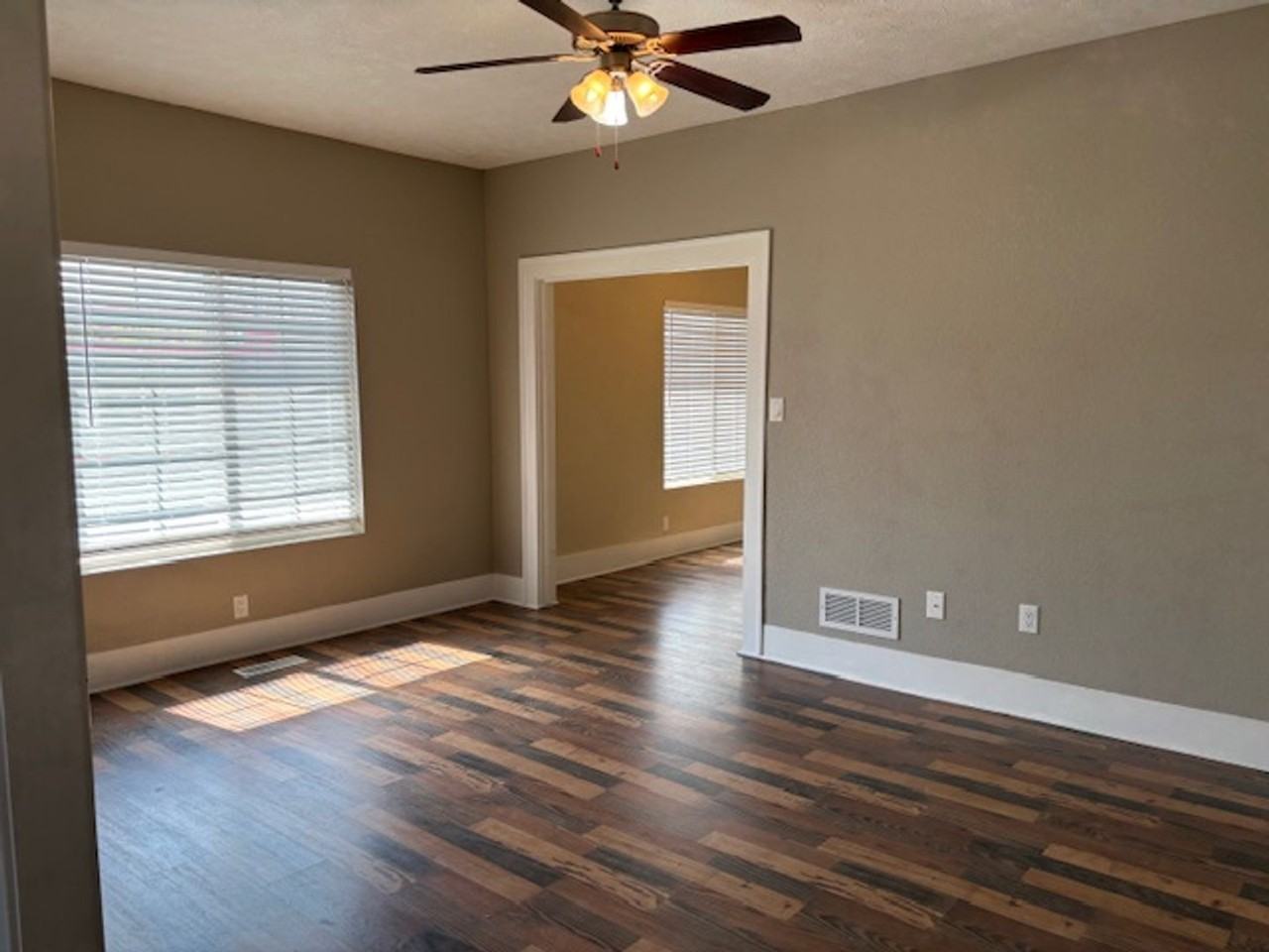 940 South St - Photo 3 of 5