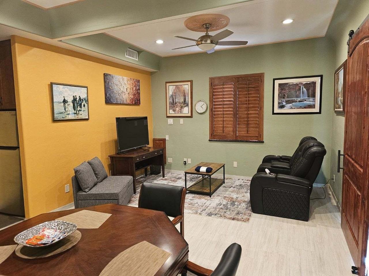 7040 N Montecatina Dr - Photo 4 of 22