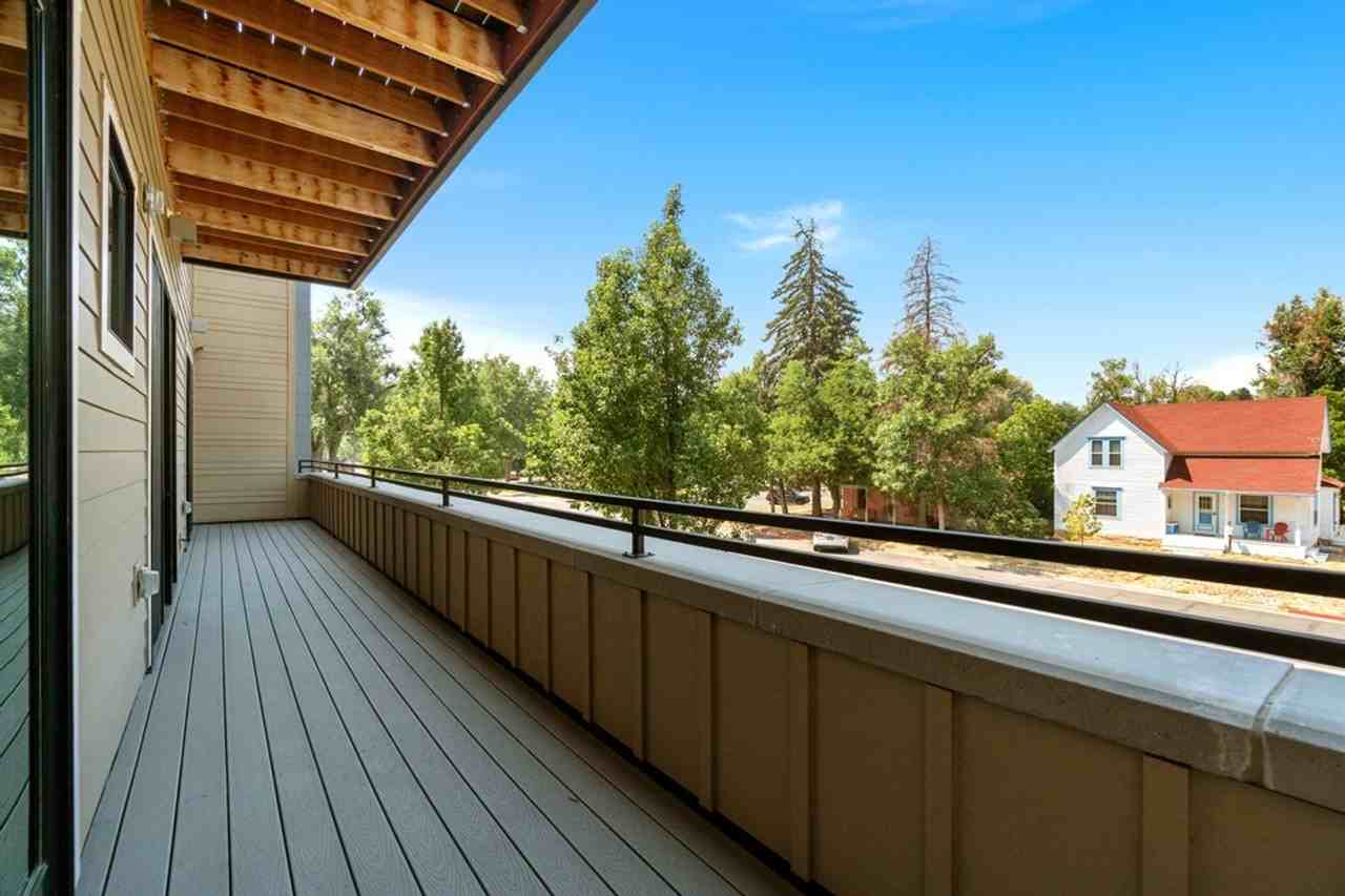 302 N Meldrum St #204 - Photo 3 of 18