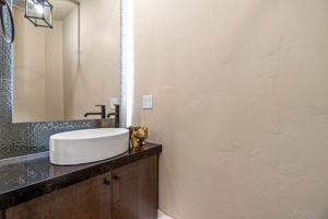 featured image of 302 N Meldrum St #204