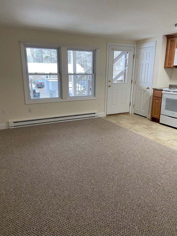 10 Maple Street - Photo 3 of 9