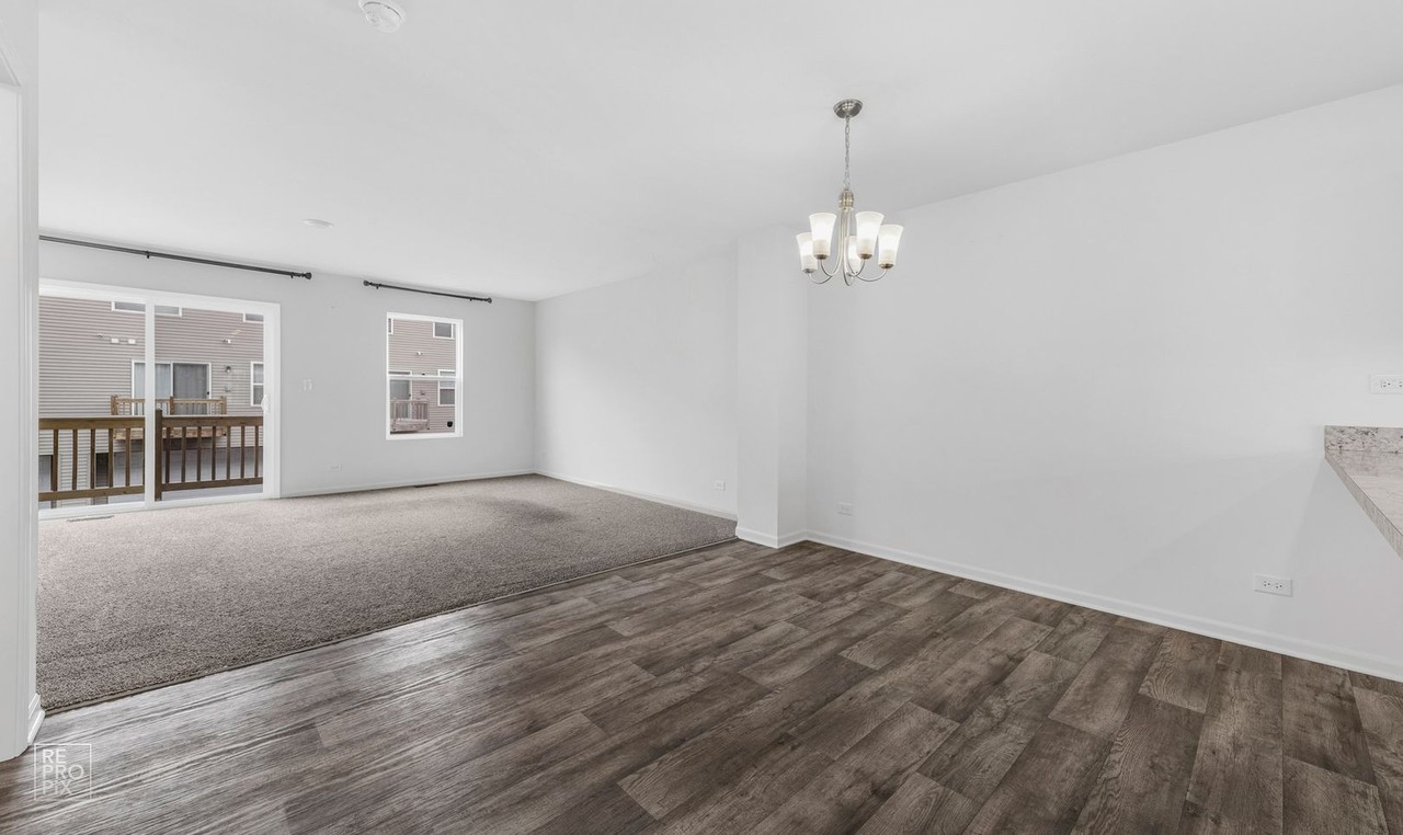 2417 Bella Dr - Photo 3 of 11