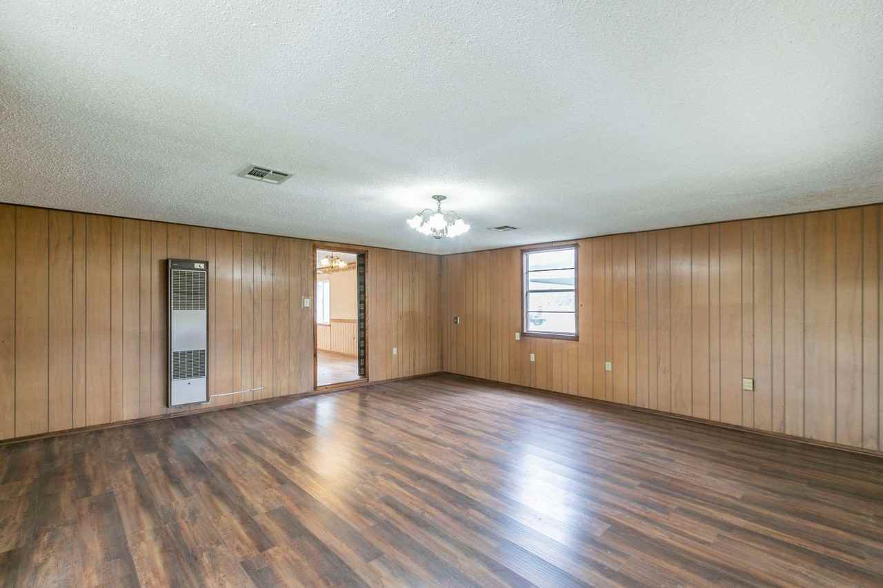 204 Temple Rd - Photo 3 of 16