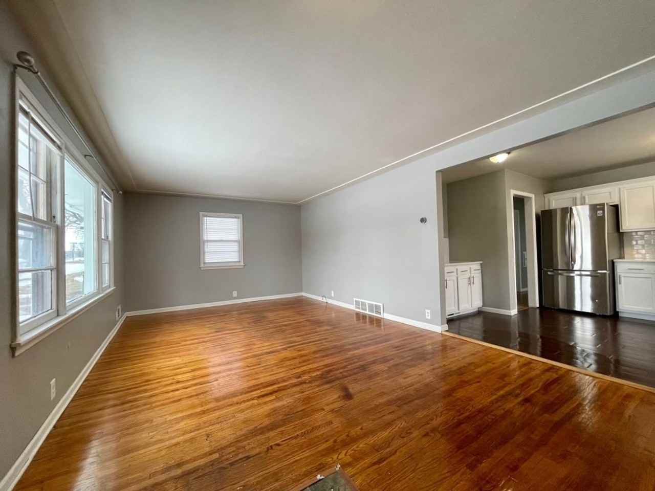 3651 Main St Ne - Photo 2 of 7