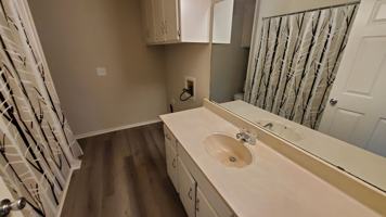 featured image of 4123 S Washington St