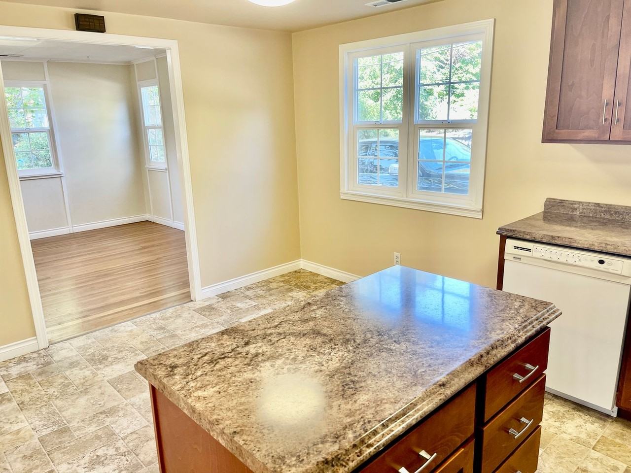 1417 S Tacoma St - Photo 6 of 15