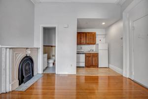 featured image of 42 Trumbull St